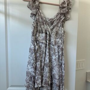 ARULA Floral Ruffle romper in Gray and White